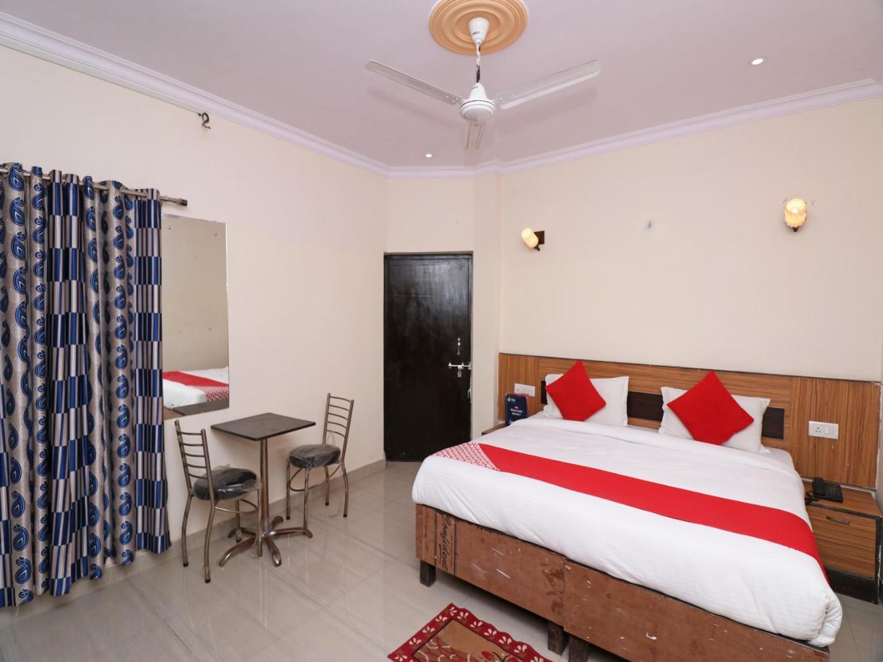 Hotel Oyo 22656 Taj Paradise Agra (Uttar Pradesh)