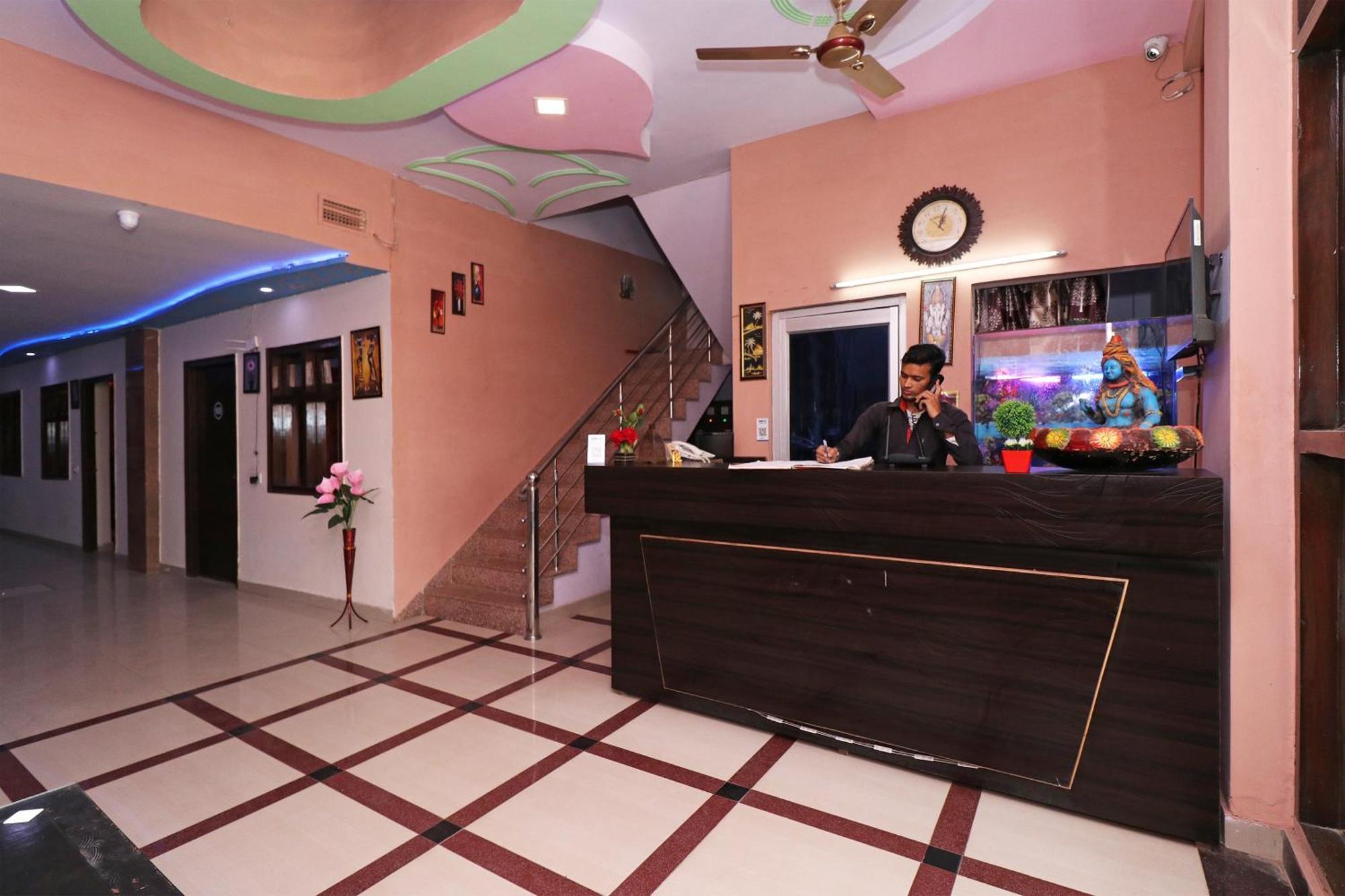 Oyo 22656 Taj Paradise 3*